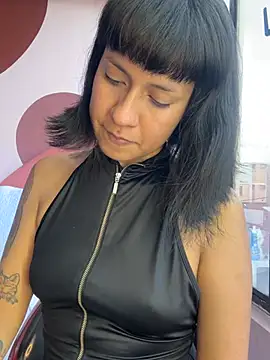 Snapshot of Valkiriia_wiine chatting on 26, 5, 2026 Valkiriia wiine online show from 26, 5, 2026