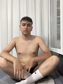 imjustaboyy1 online show from 26, 6, 2026