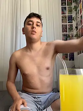 imjustaboyy1 online show from 30, 5, 2026