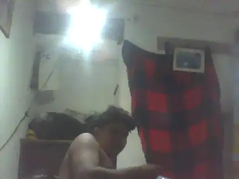 Snapshot of Tromg228 chatting on 21, 5, 2026 Tromg228 online show from 21, 5, 2026