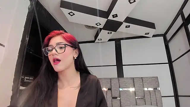 Snapshot of Nezukoo_1 chatting on 4, 6, 2026 Nezukoo 1 online show from 4, 6, 2026