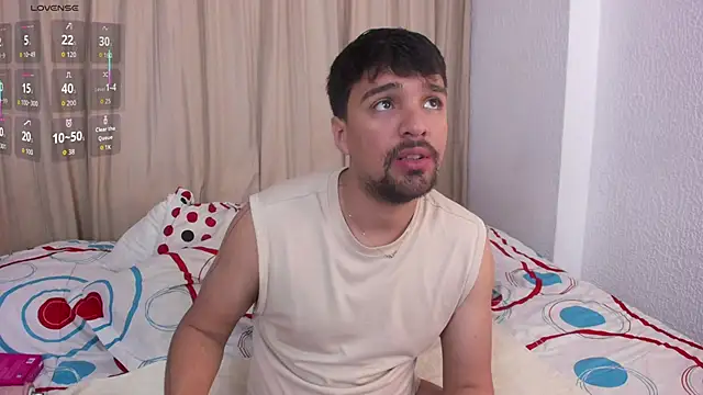 Snapshot of max_ed chatting on 7, 6, 2026 max ed online show from 7, 6, 2026