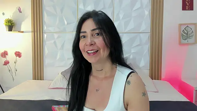 Snapshot of Anniee_333 chatting on 22, 6, 2026 Anniee 333 online show from 22, 6, 2026