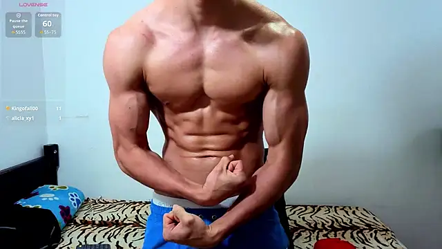 Snapshot of Luke_Muscle chatting on 20, 6, 2026 Luke Muscle online show from 20, 6, 2026