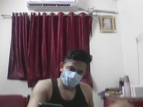 Snapshot of Nivan_7251_1 chatting on 23, 5, 2026 Nivan 7251 1 online show from 23, 5, 2026