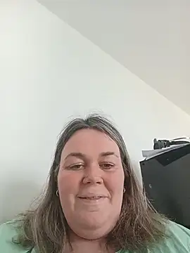 Snapshot of chattedebretagne chatting on 25, 5, 2026 chattedebretagne online show from 25, 5, 2026