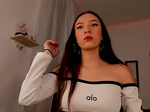 CristinaHanze  online show from 26, 5, 2026