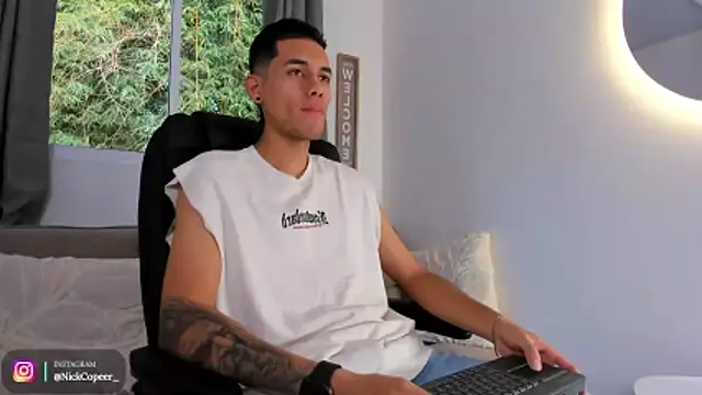 Snapshot of NickCopeer_ chatting on 10, 6, 2026 NickCopeer online show from 10, 6, 2026
