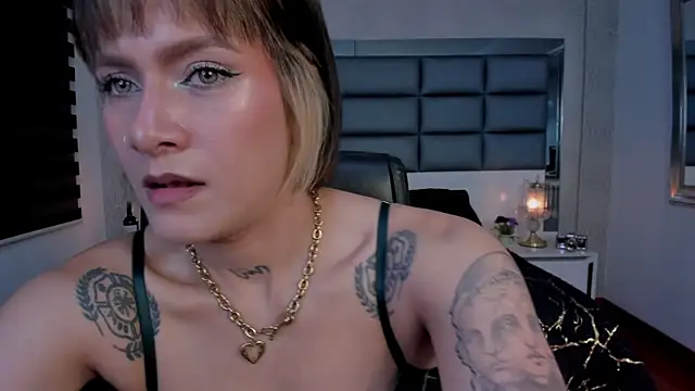 Snapshot of Mrs_Regina_clk chatting on 2, 6, 2026 Mrs Regina clk online show from 2, 6, 2026