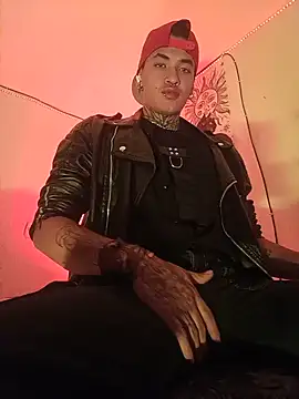 Snapshot of AlecBanne_ chatting on 21, 6, 2026 AlecBanne online show from 21, 6, 2026