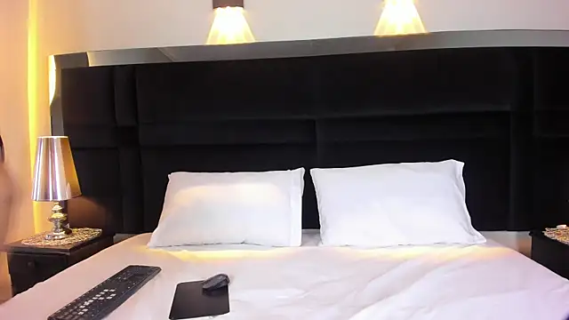 Snapshot of GreyCeleste chatting on 26, 6, 2026 GreyCeleste online show from 26, 6, 2026