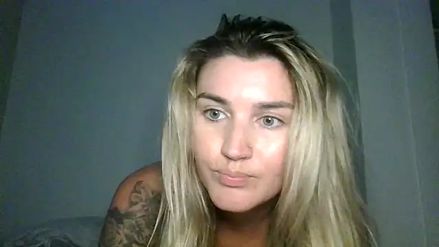 Snapshot of thebeachyblonde chatting on 10, 7, 2026 thebeachyblonde online show from 10, 7, 2026