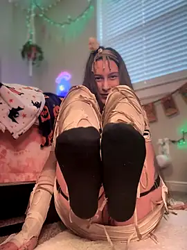 Snapshot of lil_martian chatting on 27, 10, 2025 lil martian online show from 27, 10, 2025