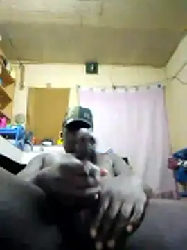 Snapshot of latercummer1 chatting on 28, 5, 2026 latercummer1 online show from 28, 5, 2026