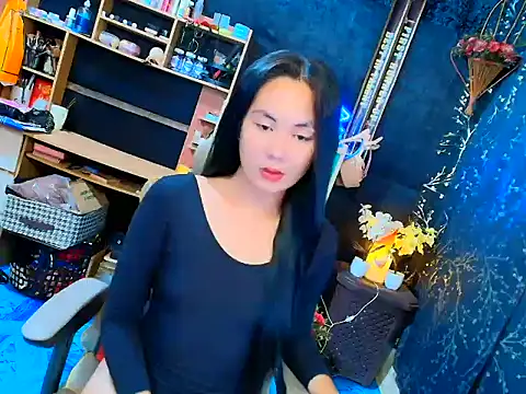 Snapshot of JillianWard17 chatting on 31, 5, 2026 JillianWard17 online show from 31, 5, 2026