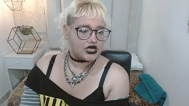 Snapshot of Echypyon_ chatting on 26, 5, 2026 Echypyon online show from 26, 5, 2026