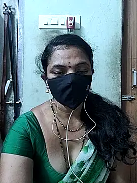 Snapshot of Leela_555 chatting on 29, 5, 2026 Leela 555 online show from 29, 5, 2026