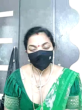 Snapshot of Leela_555 chatting on 15, 6, 2026 Leela 555 online show from 15, 6, 2026