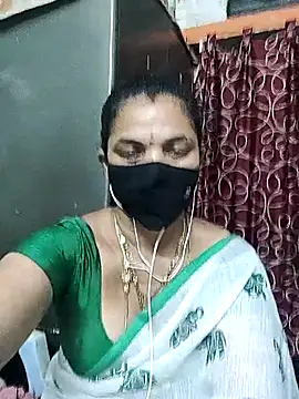 Snapshot of Leela_555 chatting on 7, 7, 2026 Leela 555 online show from 7, 7, 2026