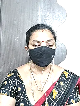 Snapshot of Leela_555 chatting on 22, 6, 2026 Leela 555 online show from 22, 6, 2026