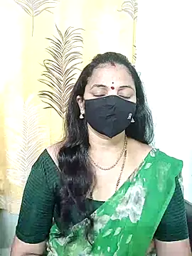 Snapshot of Leela_555 chatting on 27, 5, 2026 Leela 555 online show from 27, 5, 2026