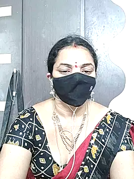 Snapshot of Leela_555 chatting on 9, 7, 2026 Leela 555 online show from 9, 7, 2026
