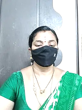 Snapshot of Leela_555 chatting on 25, 6, 2026 Leela 555 online show from 25, 6, 2026