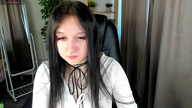 Snapshot of Emma-Blissa chatting on 21, 6, 2026 Emma-Blissa online show from 21, 6, 2026