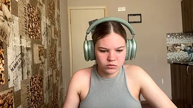HellyRay online show from 10, 6, 2026