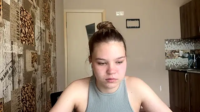 HellyRay online show from 15, 6, 2026