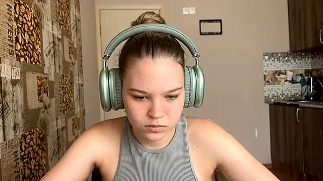 HellyRay online show from 23, 6, 2026