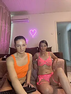 Sabrinee xx divine online show from 19, 6, 2026