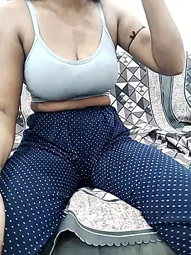 Snapshot of sexy_ladoo chatting on 3, 6, 2026 sexy ladoo online show from 3, 6, 2026