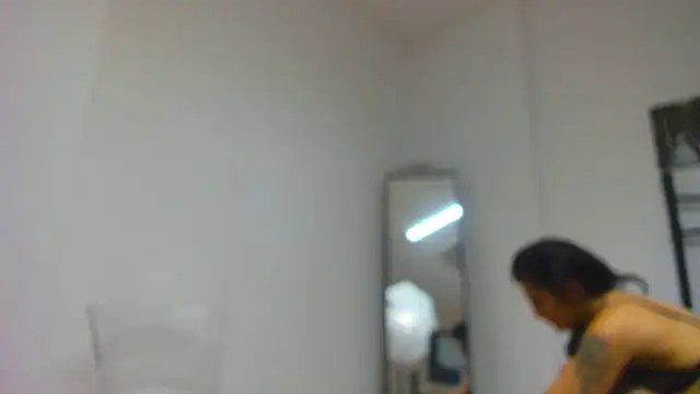 Snapshot of roxytattoo_ chatting on 19, 6, 2026 roxytattoo online show from 19, 6, 2026