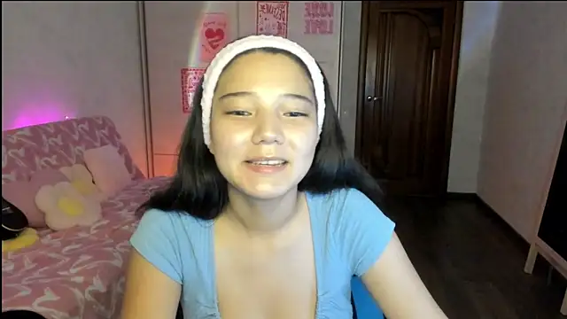 Snapshot of milana_marttt chatting on 13, 7, 2026 milana marttt online show from 13, 7, 2026