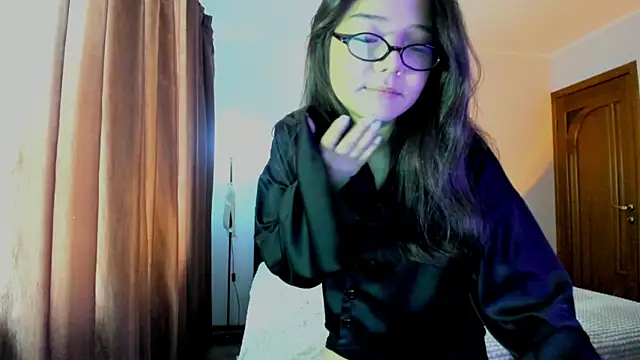 Snapshot of milana_marttt chatting on 5, 6, 2026 milana marttt online show from 5, 6, 2026