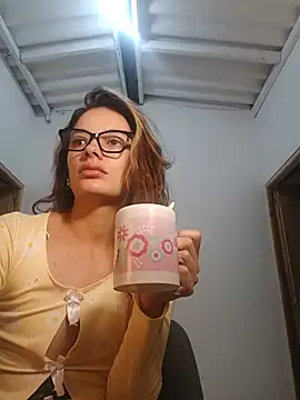 Snapshot of karenarango chatting on 14, 6, 2026 karenarango online show from 14, 6, 2026