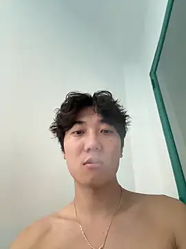 Snapshot of YourBadboy718 chatting on 21, 6, 2026 YourBadboy718 online show from 21, 6, 2026