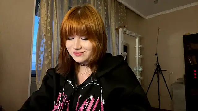 Snapshot of HelloKinki chatting on 25, 5, 2026 HelloKinki online show from 25, 5, 2026