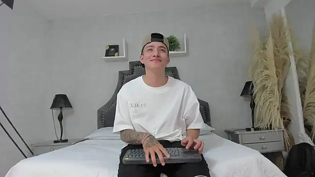 Snapshot of wesley_boyy_ chatting on 23, 5, 2026 wesley boyy online show from 23, 5, 2026