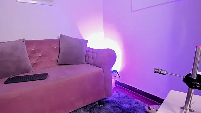 Vaelina  online show from 3, 6, 2026