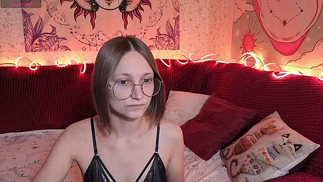 stella naughty online show from 4, 6, 2026