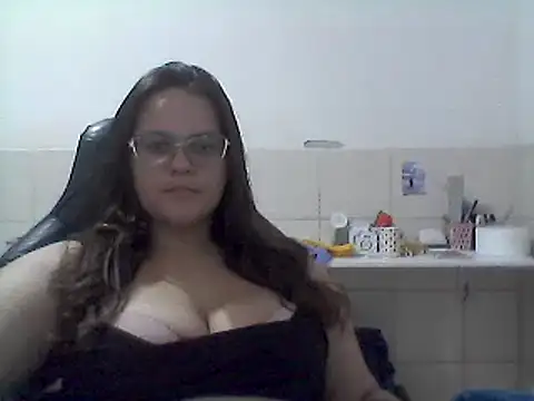 Snapshot of Laryssinha_69 chatting on 22, 5, 2026 Laryssinha 69 online show from 22, 5, 2026