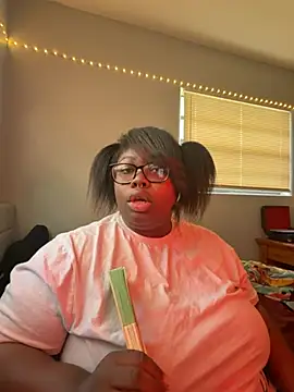 YummyAim299 online show from 28, 6, 2026
