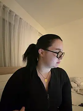 FemiNoir online show from 5, 6, 2026