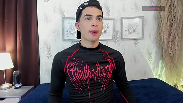 Snapshot of willy_diamond chatting on 17, 7, 2026 willy diamond online show from 17, 7, 2026
