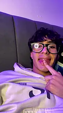 Snapshot of SantyFoxxs chatting on 16, 7, 2026 SantyFoxxs online show from 16, 7, 2026