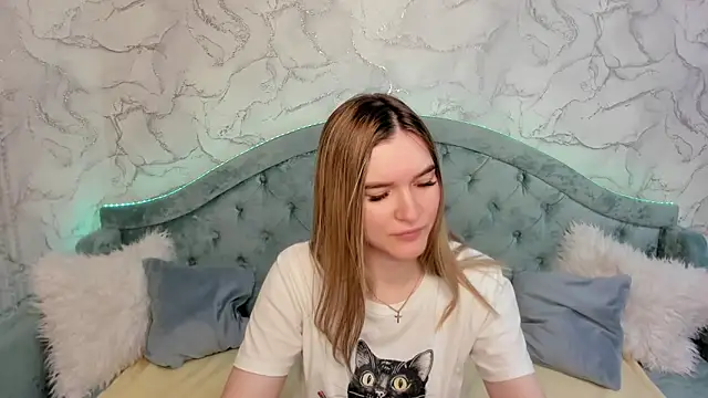 Snapshot of RoxyReignn chatting on 27, 5, 2026 RoxyReignn online show from 27, 5, 2026
