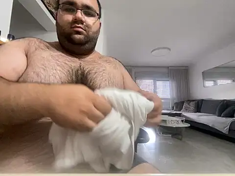 Snapshot of tinycock092 chatting on 1, 6, 2026 tinycock092 online show from 1, 6, 2026