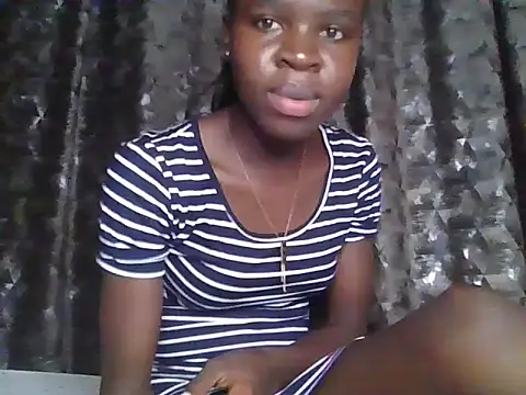 Snapshot of small_diva chatting on 31, 5, 2026 small diva online show from 31, 5, 2026